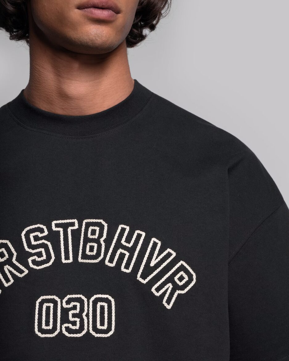 WRSTBHVR MARCEJ T-SHIRT